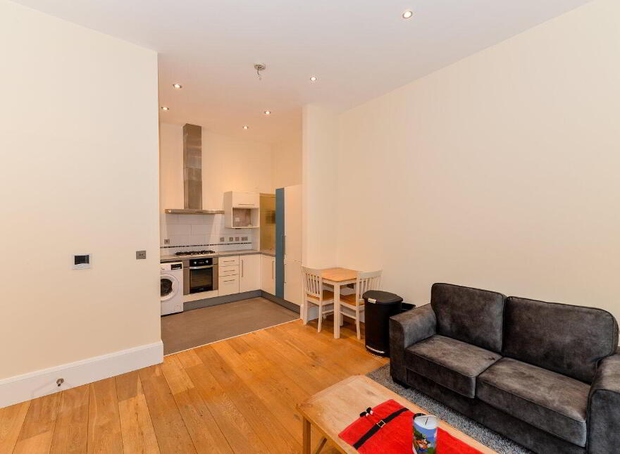 Apt 222 The Bakery, 311 Ormeau Road, Belfast, BT7 3GA