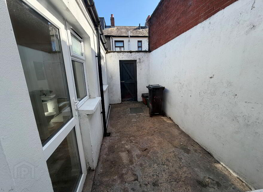 68 Kilburn Street, Belfast, BT12 6JT
