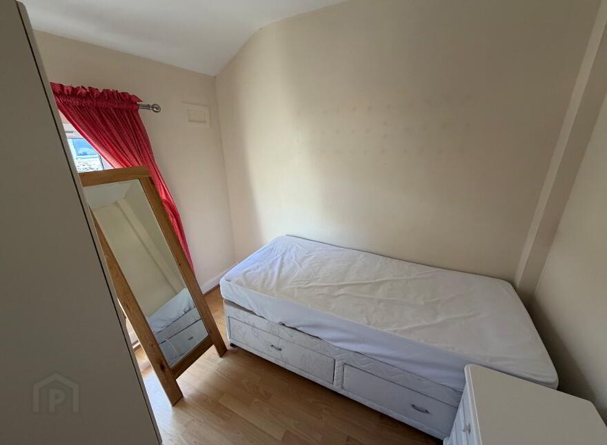 68 Kilburn Street, Belfast, BT12 6JT