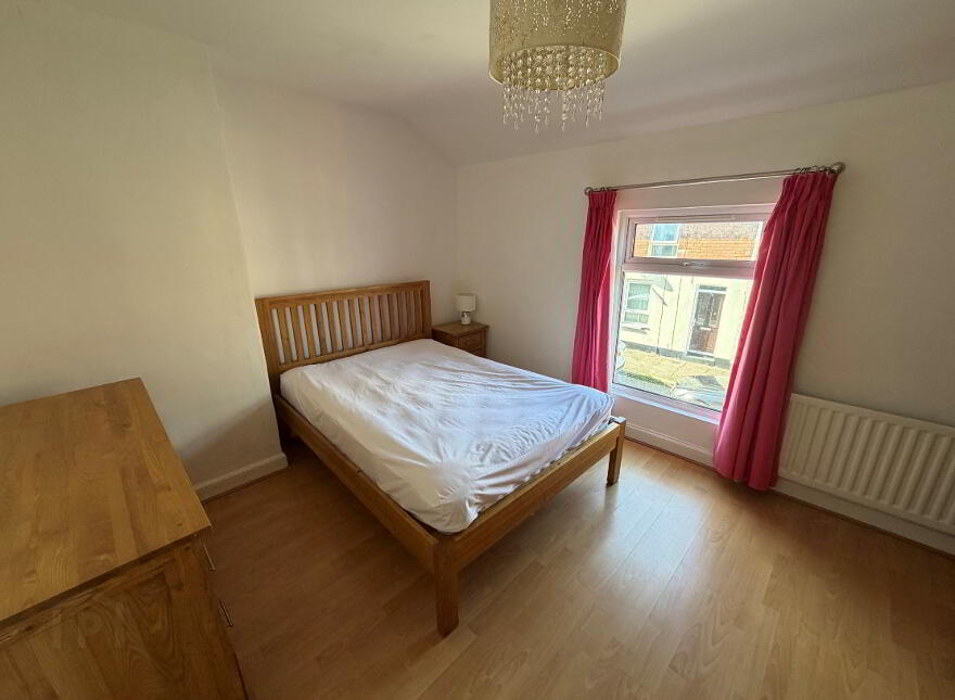 68 Kilburn Street, Belfast, BT12 6JT