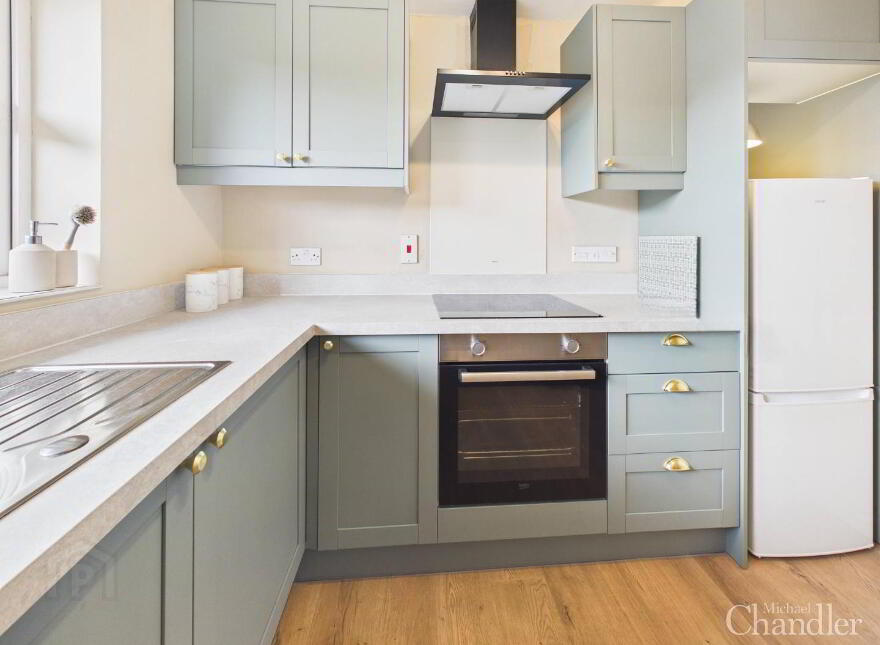 11 Ardenlee Court, Belfast, BT6 8QE