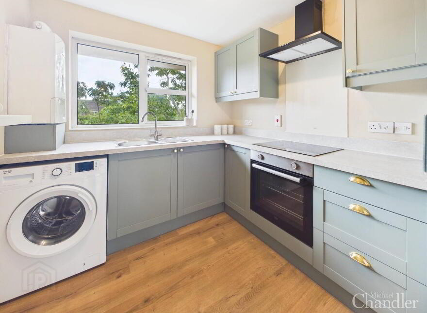 11 Ardenlee Court, Belfast, BT6 8QE
