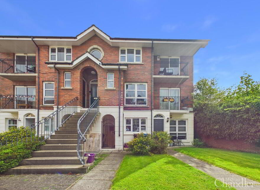 11 Ardenlee Court, Belfast, BT6 8QE