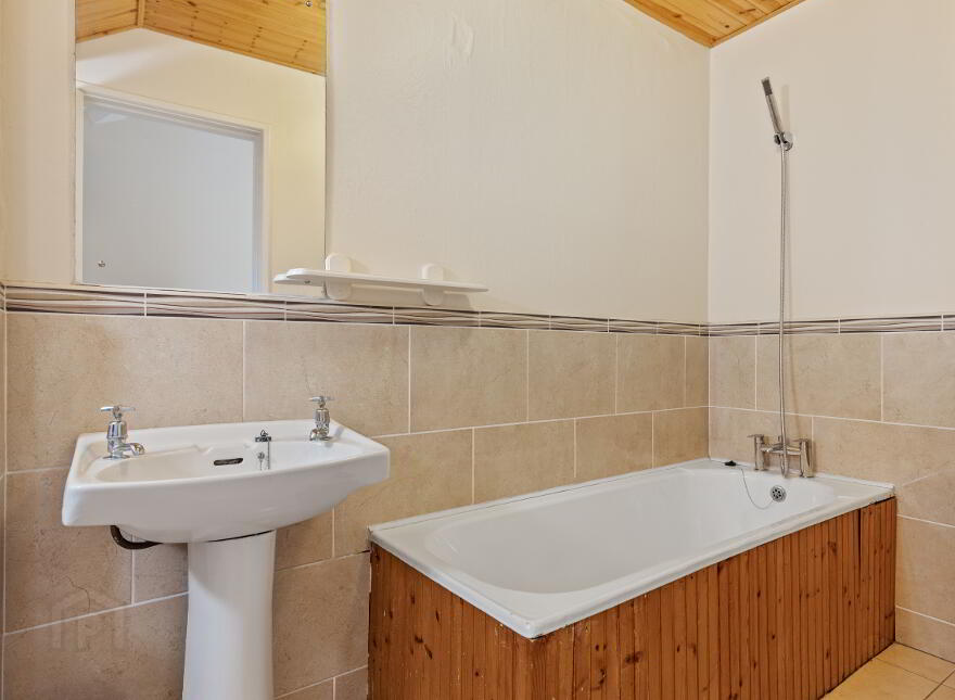 8 Corcoran Terrace, Kells Rd, Kilkenny, R95KD0H