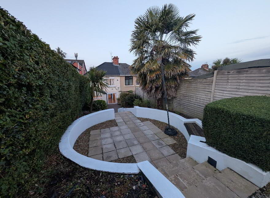 19 Comber Road, Dundonald, BT16 2AA