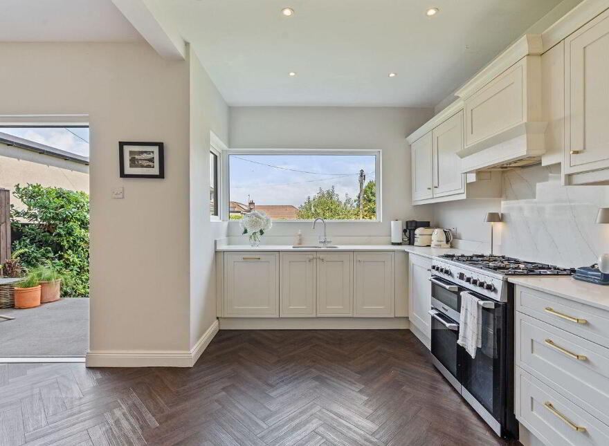 87 Woodvale Road, Beaumont, Blackrock, T12E8NT