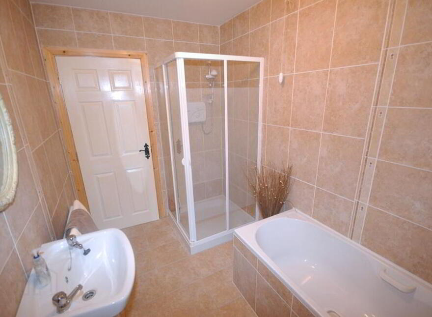 8 Ard Na Gréine, Ardara, F94WK25