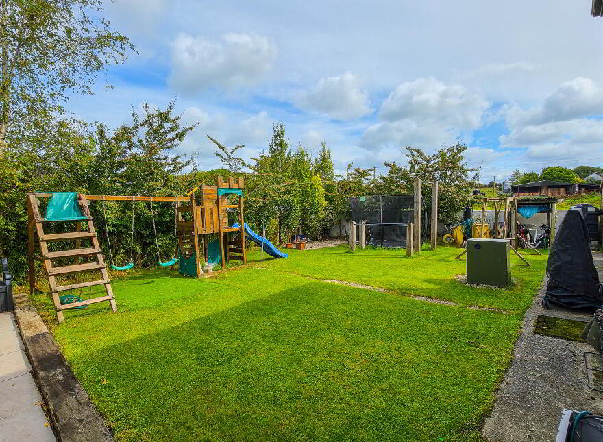 1 Chestnut Grove, Tulsk, F45TR70