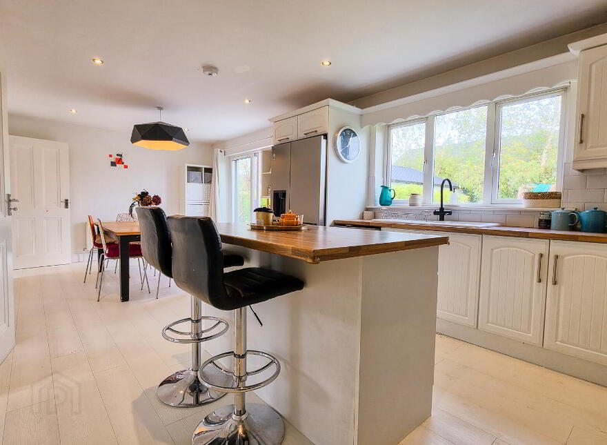 1 Chestnut Grove, Tulsk, F45TR70