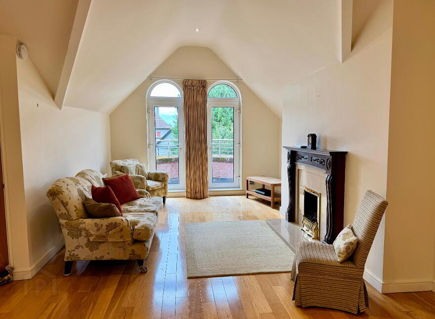 Apt 8, 16 Deramore Park, Belfast, BT9 5JU