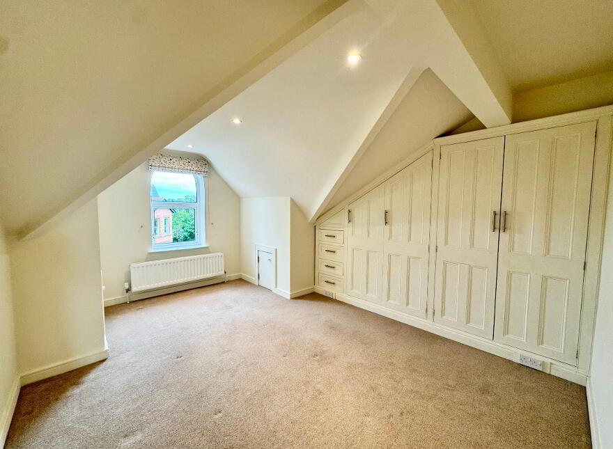 Apt 8, 16 Deramore Park, Belfast, BT9 5JU
