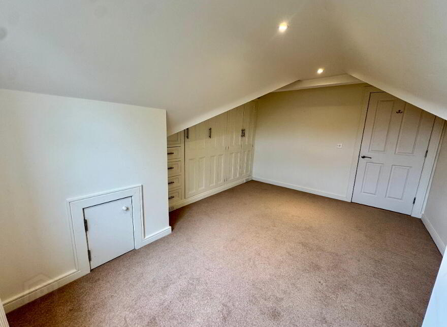 Apt 8, 16 Deramore Park, Belfast, BT9 5JU