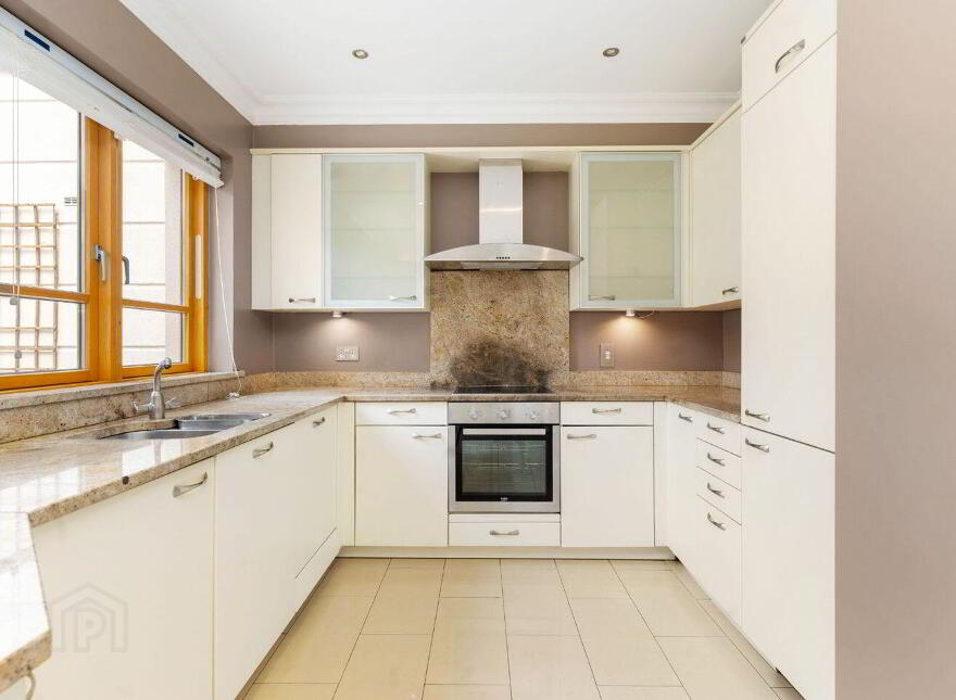 207 Trimbleston, Goatstown Road, Goatstown, Goatstown, D14F593