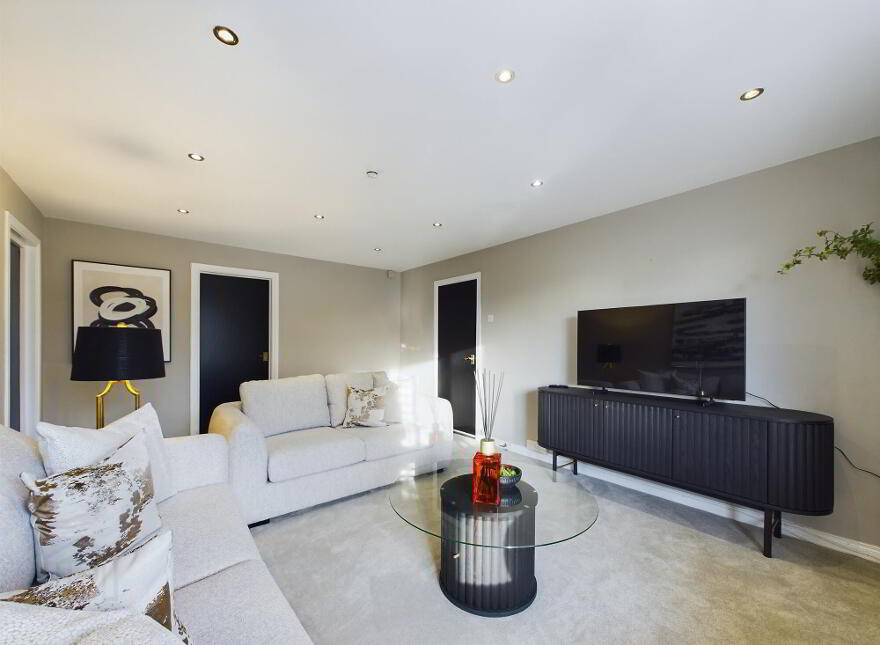 6 Drumkeen Manor, Ormeau Road, Belfast, BT8 7AZ