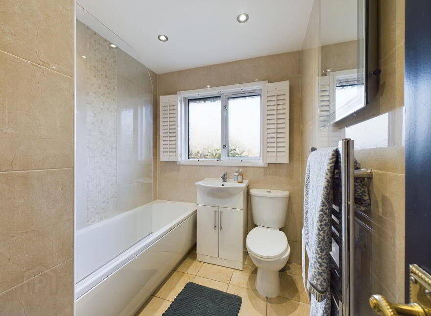 6 Drumkeen Manor, Ormeau Road, Belfast, BT8 7AZ
