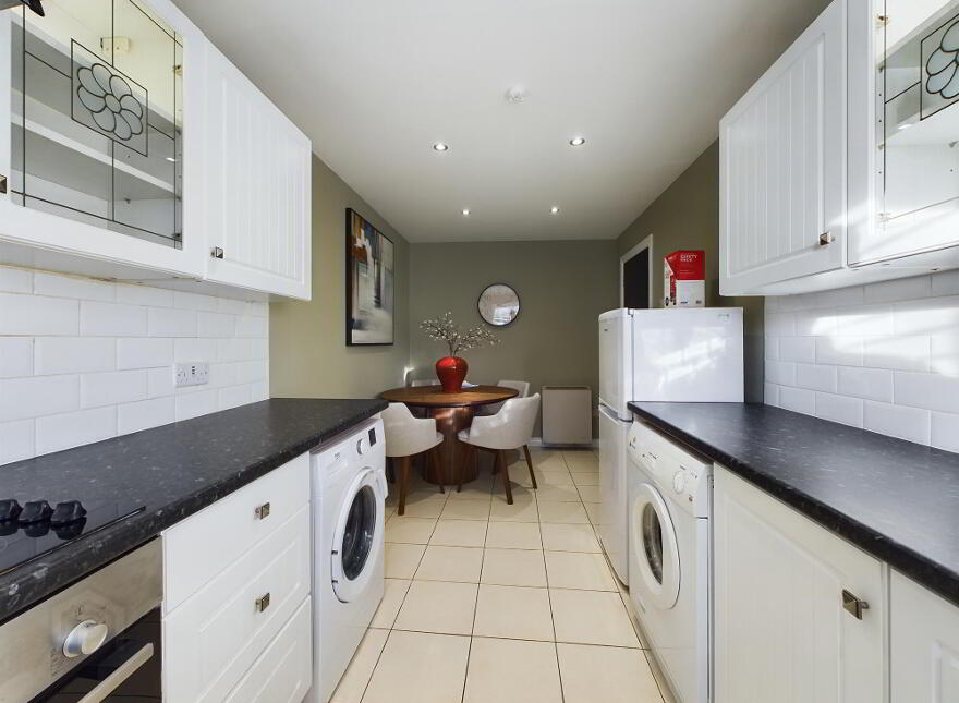 6 Drumkeen Manor, Ormeau Road, Belfast, BT8 7AZ