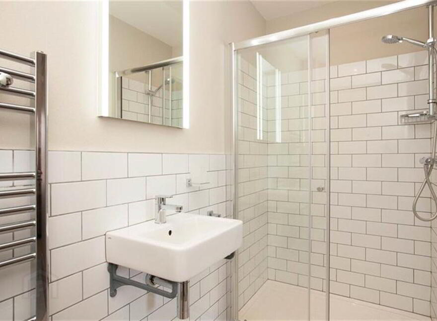 Apt 12, 2 Windsor Road, Belfast, BT9 7FQ