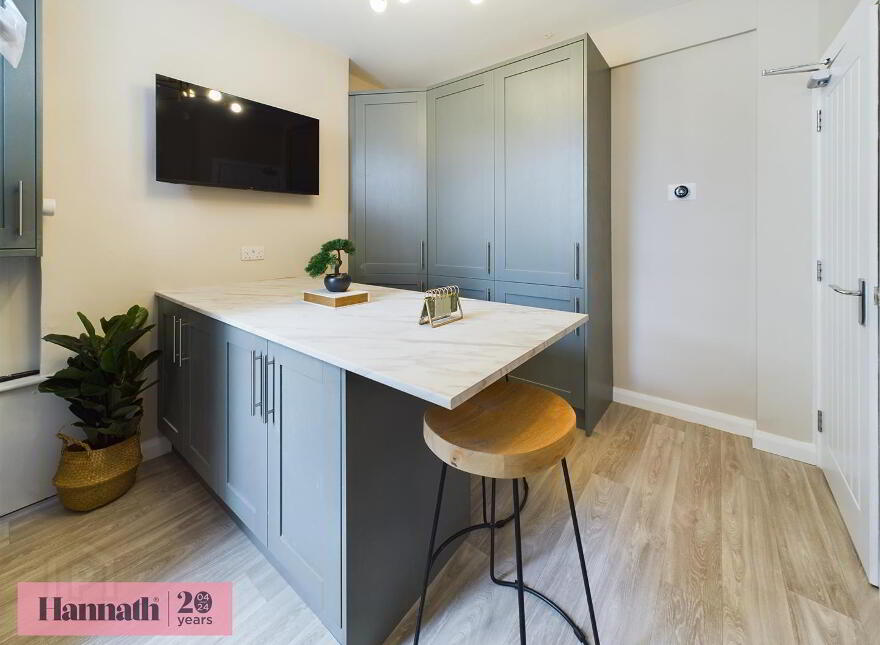 Room 4, 13 Harford Street, Portadown, Craigavon, BT62 3AA