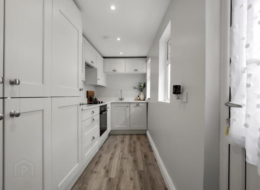 757 Lisburn Road, Belfast, BT9 7GW