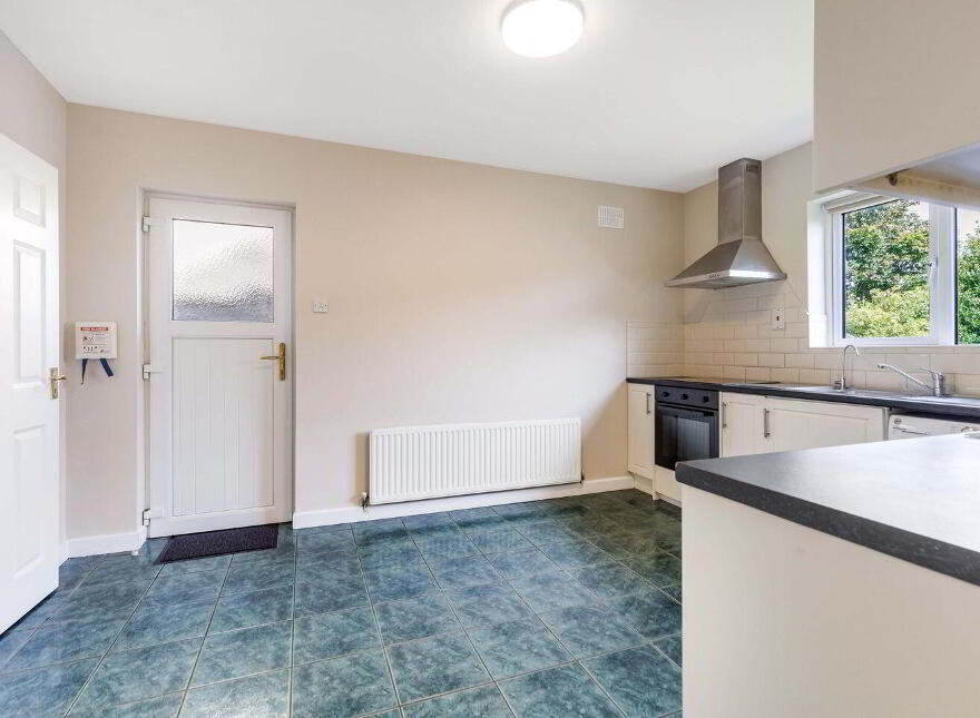94 Pinebrook, Trim, C15N671