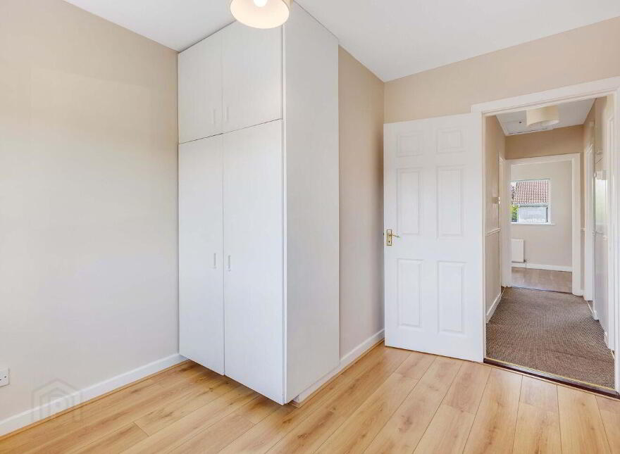 94 Pinebrook, Trim, C15N671