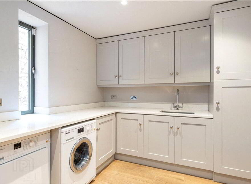 1 Ailesbury Road, Ballsbridge, Ballsbridge, D04A097