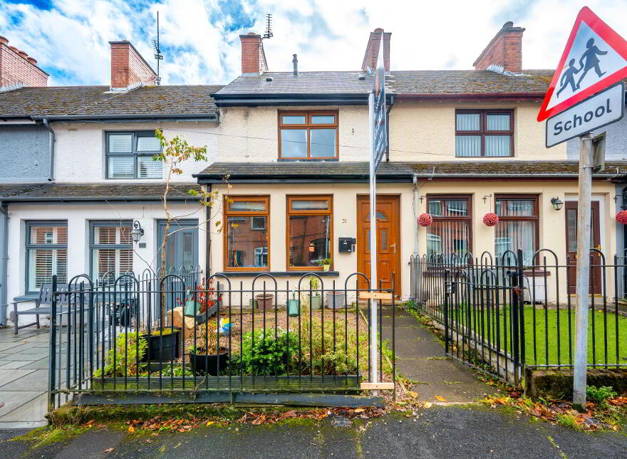 31 Milfort Avenue, Dunmurry, Belfast, BT17 9BJ photo