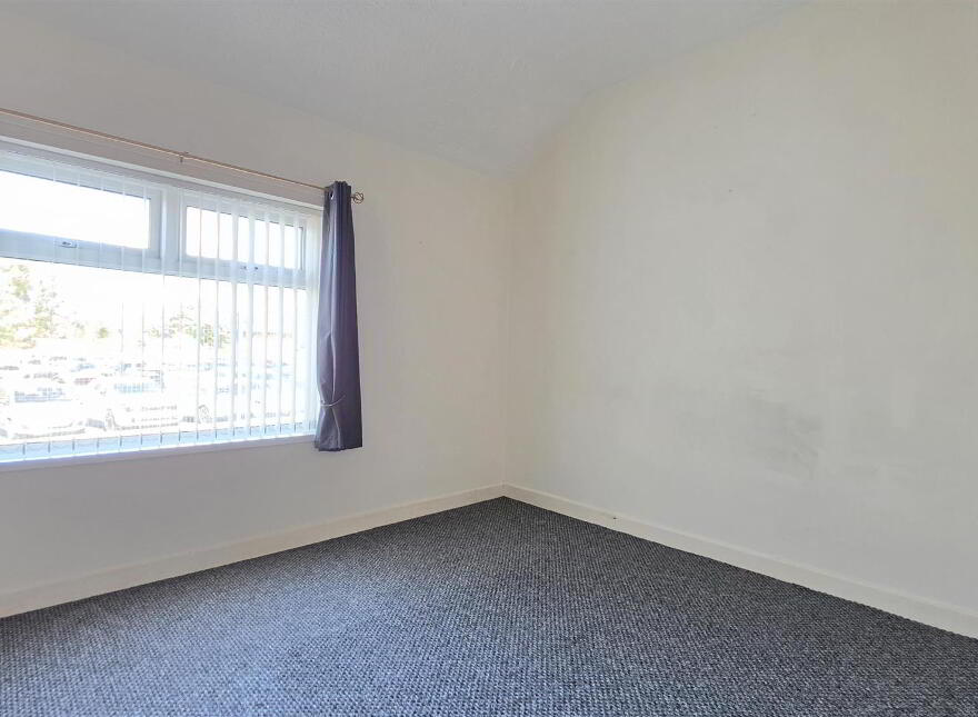 29 Thomas Street, Carrickfergus, BT38 8AL