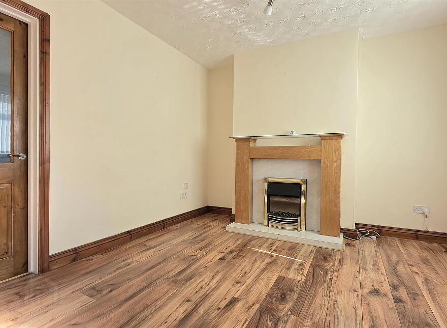 29 Thomas Street, Carrickfergus, BT38 8AL