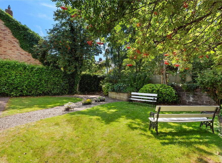 4 Kingsley Mews, Raglan Road, Ballsbridge, Ballsbridge, D04W935