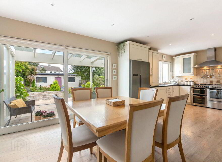 16 Cabinteely Way, Cabinteely, Cabinteely, D18HE06