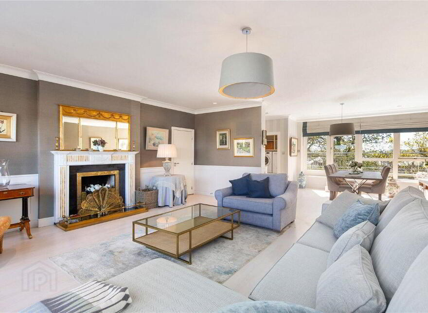 12 Yeats Hall, Carrickmines Avenue, Carrickmines Wood, Dublin 18, D18YY70 photo
