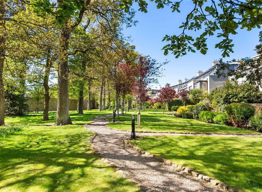 12 Yeats Hall, Carrickmines Avenue, Carrickmines Wood, Dublin 18, D18YY70