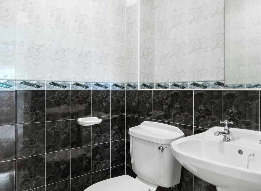 131 Wainsfort Manor Drive, Wainsfort Road, 6W, D6w Xe02, Dublin 6W, D6WXE02