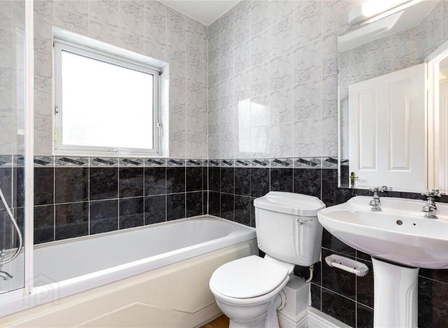 131 Wainsfort Manor Drive, Wainsfort Road, 6W, D6w Xe02, Dublin 6W, D6WXE02
