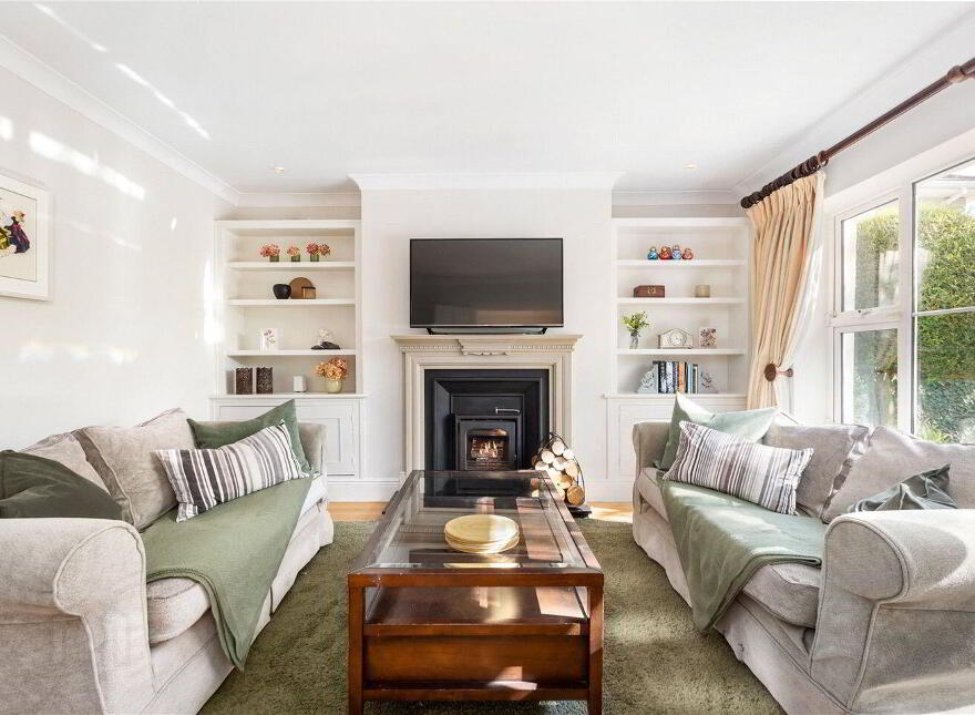 39 Eagle Valley, Powerscourt Demesne, Enniskerry, A98E982