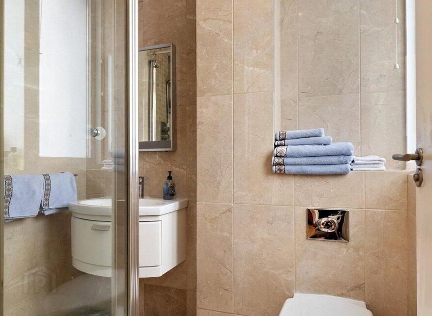 Apartment 4 29/30 Lad Lane, Dublin 2, D02HC62