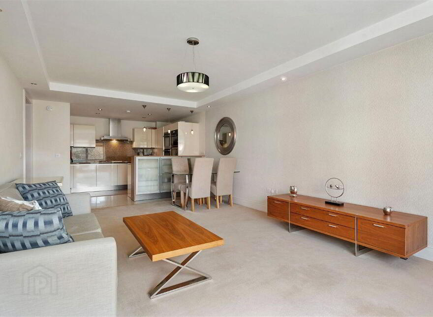 Apartment 58 Shrewsbury Square, Sandymount Avenue, Dublin 4, D04A3P8