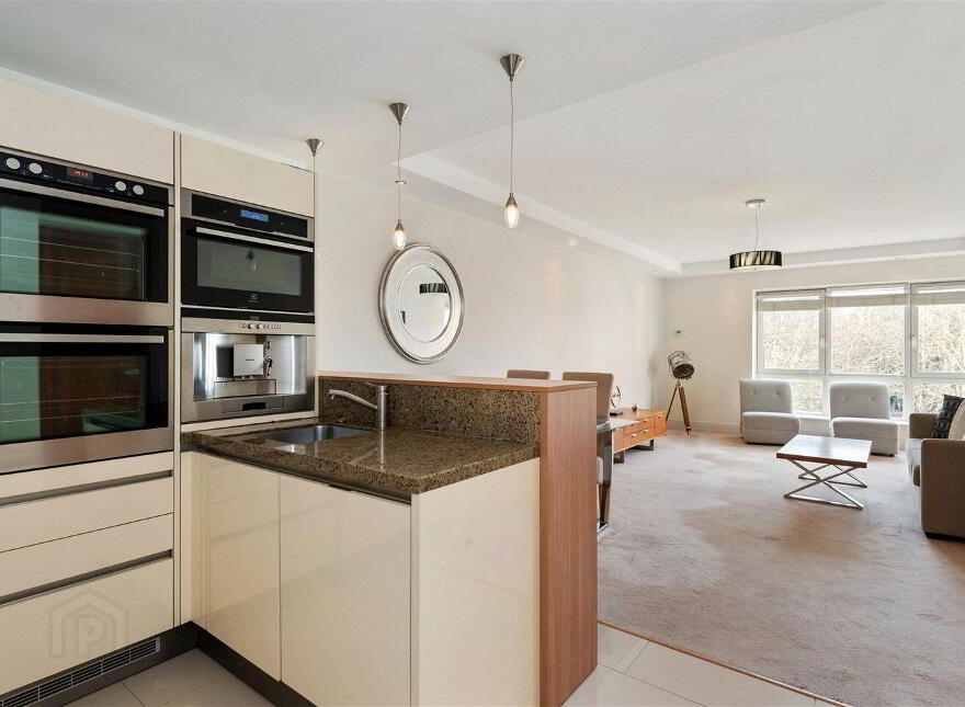 Apartment 58 Shrewsbury Square, Sandymount Avenue, Dublin 4, D04A3P8