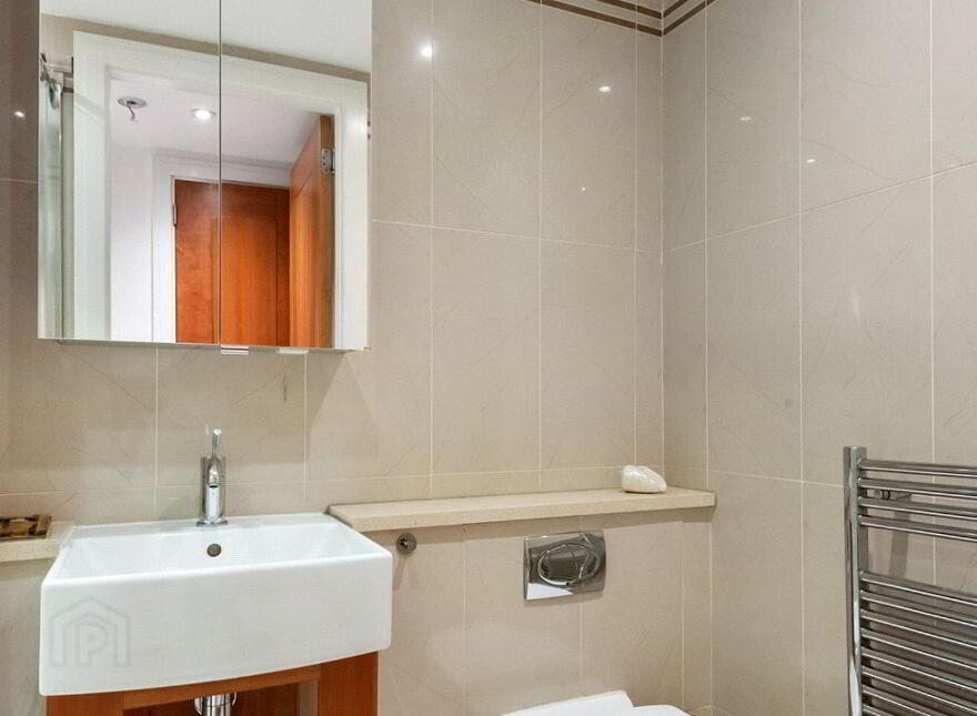 Apartment 58 Shrewsbury Square, Sandymount Avenue, Dublin 4, D04A3P8