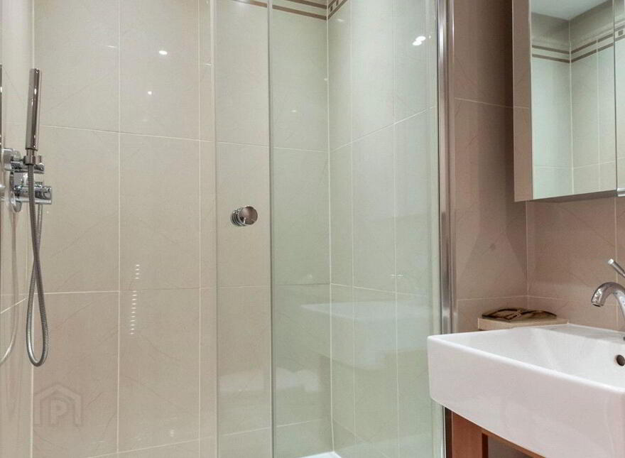 Apartment 58 Shrewsbury Square, Sandymount Avenue, Dublin 4, D04A3P8