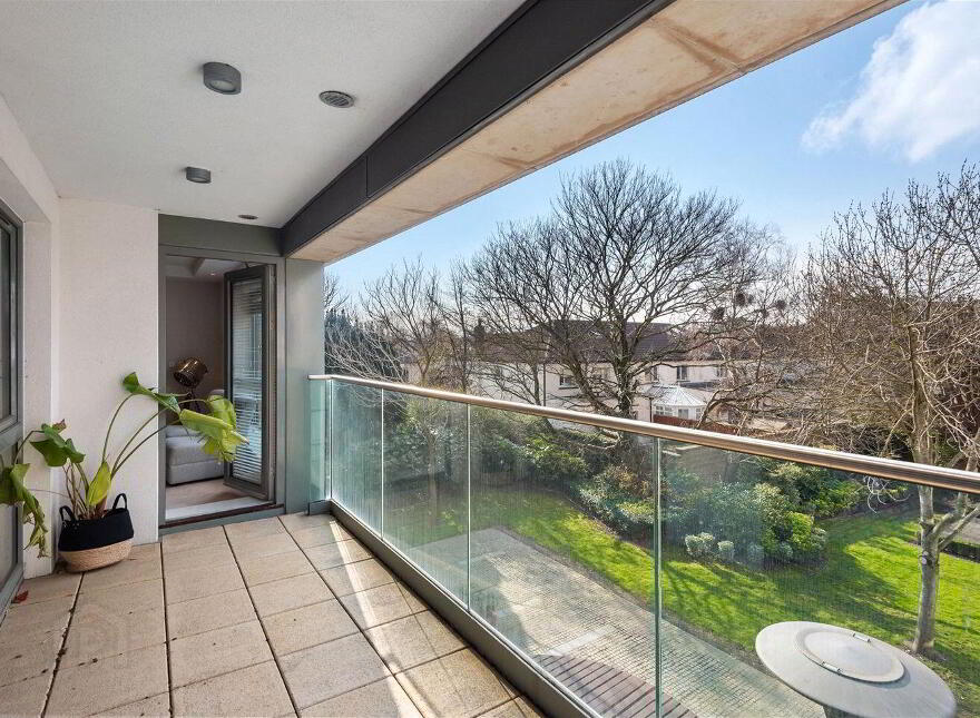 Apartment 58 Shrewsbury Square, Sandymount Avenue, Dublin 4, D04A3P8