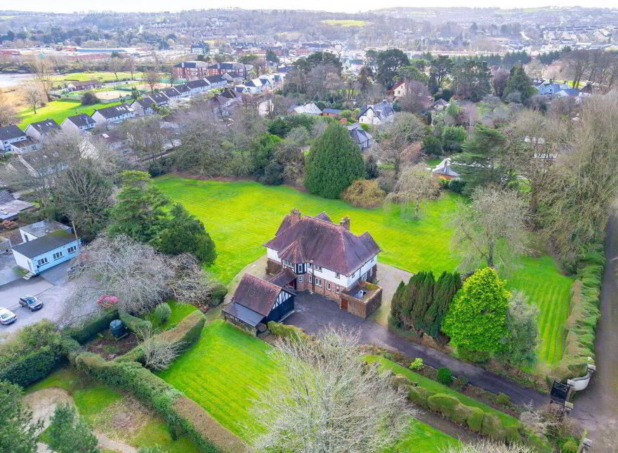 Kendalsbrae, Woodview, Douglas Road, Douglas, T12E0XV