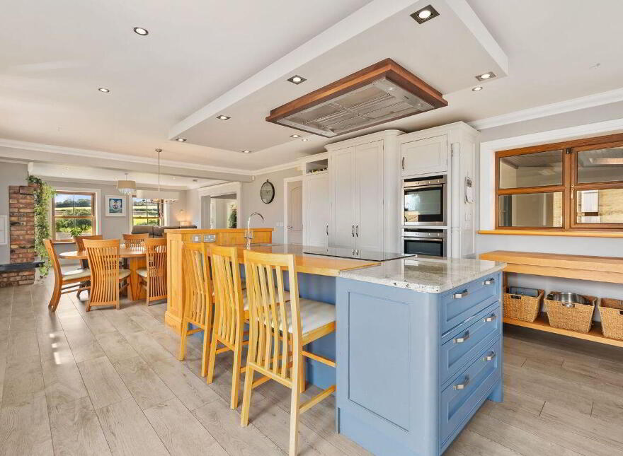 Ballinvarrig, Roberts Cove, Minane Bridge, P17K236