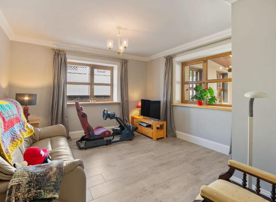 Ballinvarrig, Roberts Cove, Minane Bridge, P17K236
