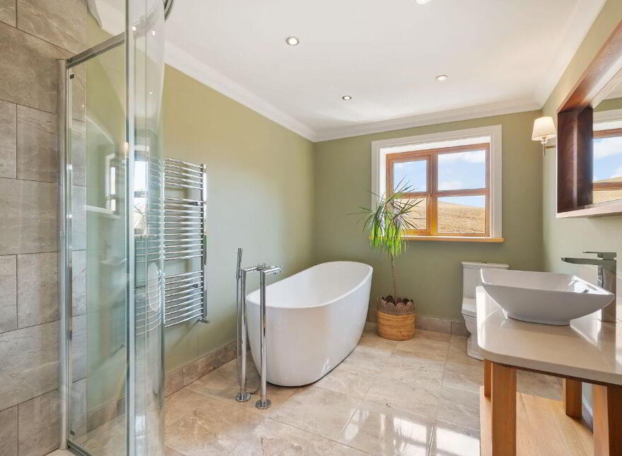 Ballinvarrig, Roberts Cove, Minane Bridge, P17K236