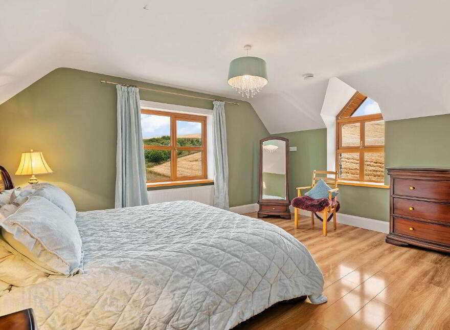 Ballinvarrig, Roberts Cove, Minane Bridge, P17K236
