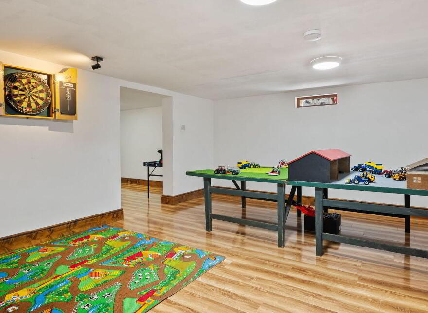 Ballinvarrig, Roberts Cove, Minane Bridge, P17K236