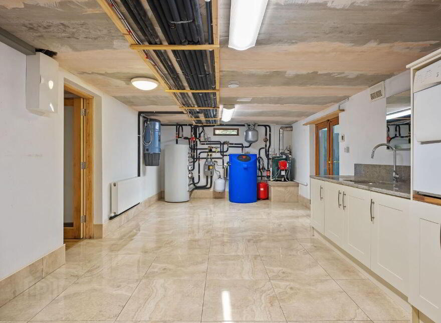 Ballinvarrig, Roberts Cove, Minane Bridge, P17K236