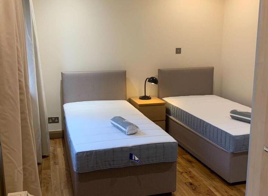 The Mews, Oysterhaven Harbour, Kinsale, P17KR66